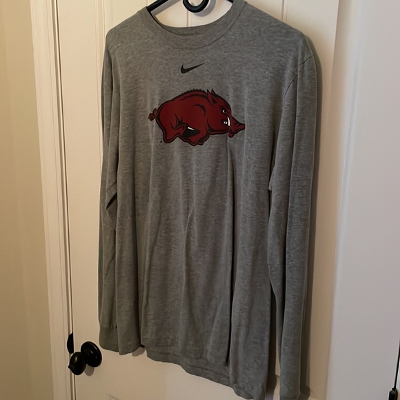 Gray Nike Arkansas Razorbacks long sleeve shirt - Picture 2 of 6